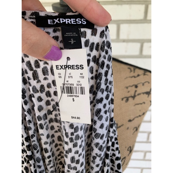 NWT Express Black and White Peplum Top Size Small - Picture 8 of 9